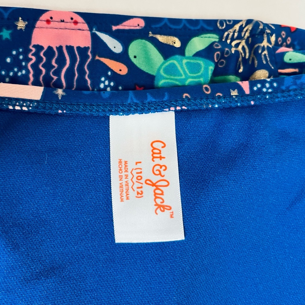 Cat & Jack Girls Blue Bikini with Ocean Print and Ruffles.        SIZE L (10-12) - Picture 9 of 12